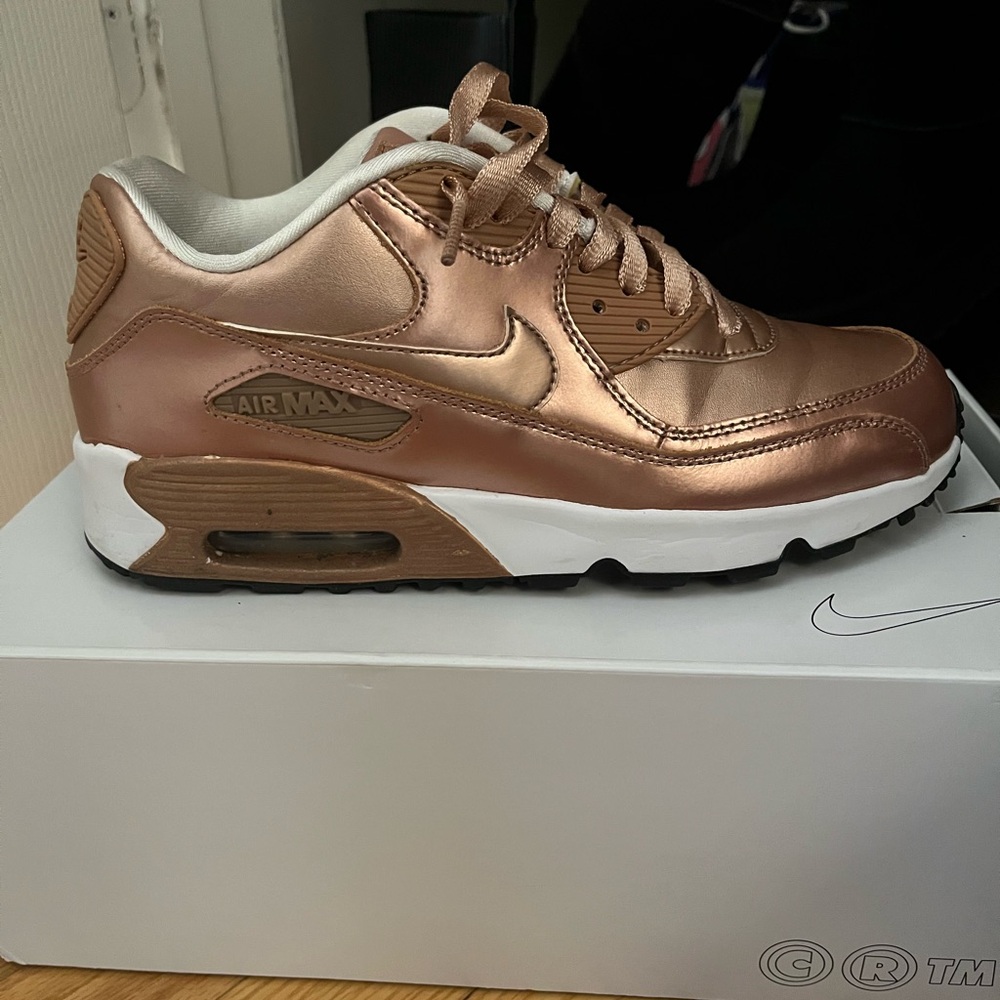 Nike Air Max 90 Copper Sneakers rose gold 7